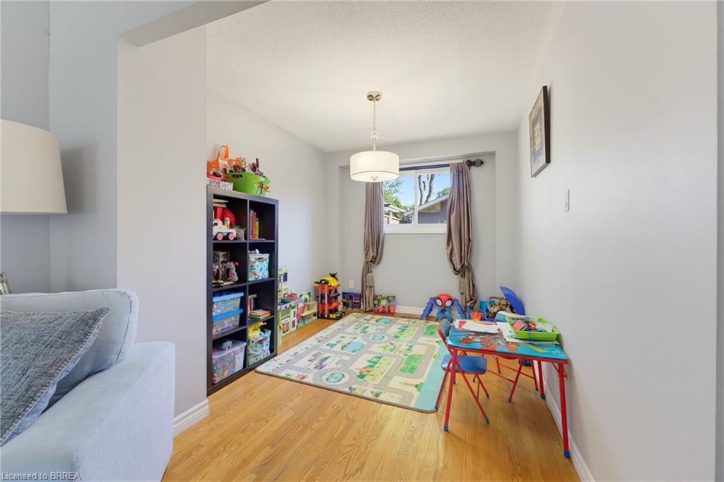 9 Onslow Court Property Photo 9