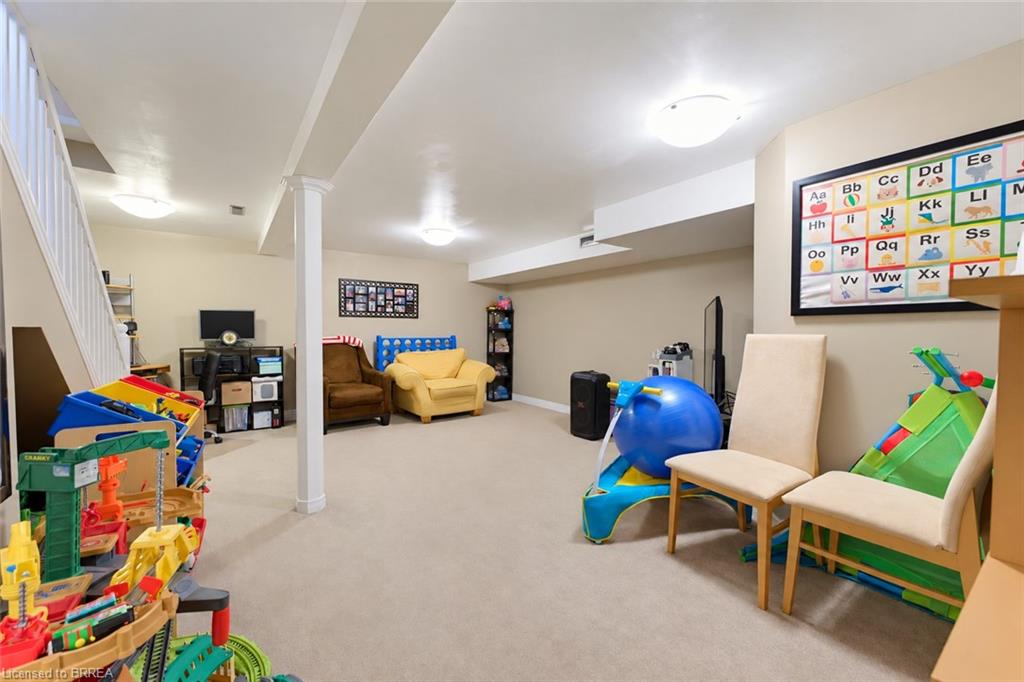 9 Onslow Court Property Photo 16