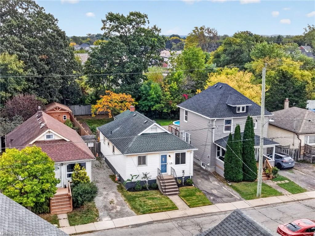 32 Richmond Avenue Property Photo 2