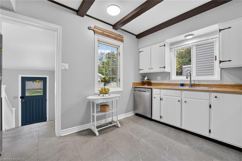 32 Richmond Avenue Property Photo 12