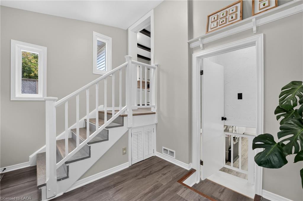 32 Richmond Avenue Property Photo 24