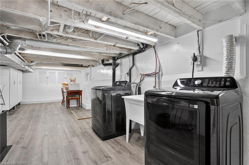 32 Richmond Avenue Property Photo 26