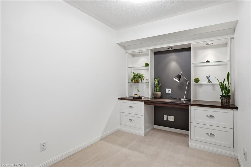 429-3070 Rotary Way Property Photo 6