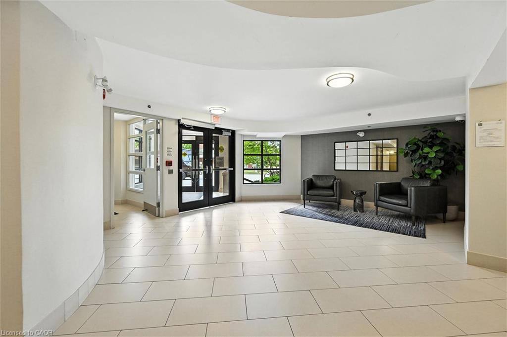 429-3070 Rotary Way Property Photo 34