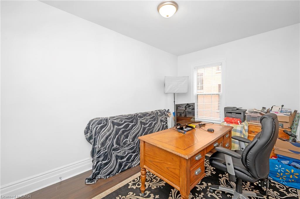 117 Fairleigh Avenue S Property Photo 8