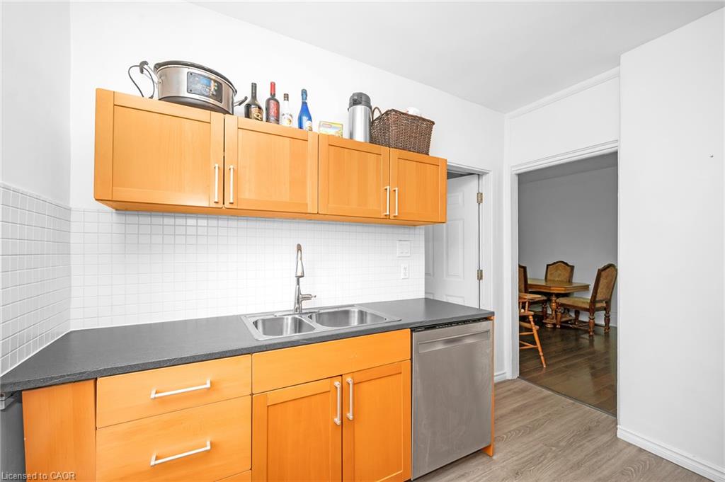 117 Fairleigh Avenue S Property Photo 14