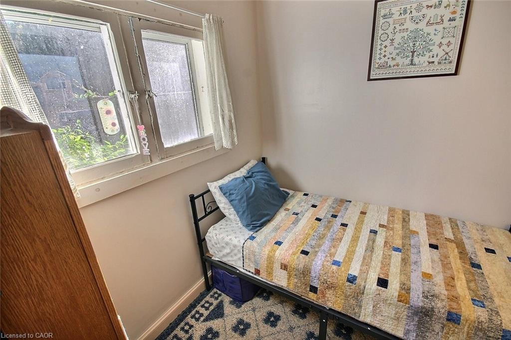 223 Water Street N Property Photo 10