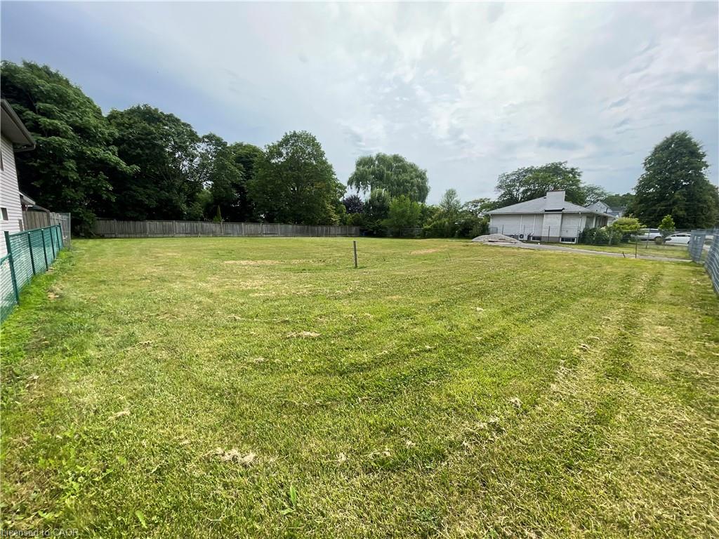 374b Linwell Road Property Photo 3