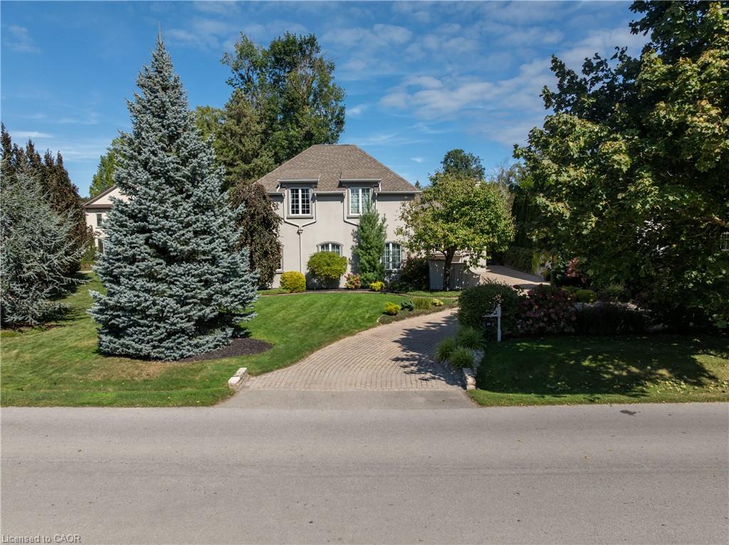 169 John Street W Property Photo 1