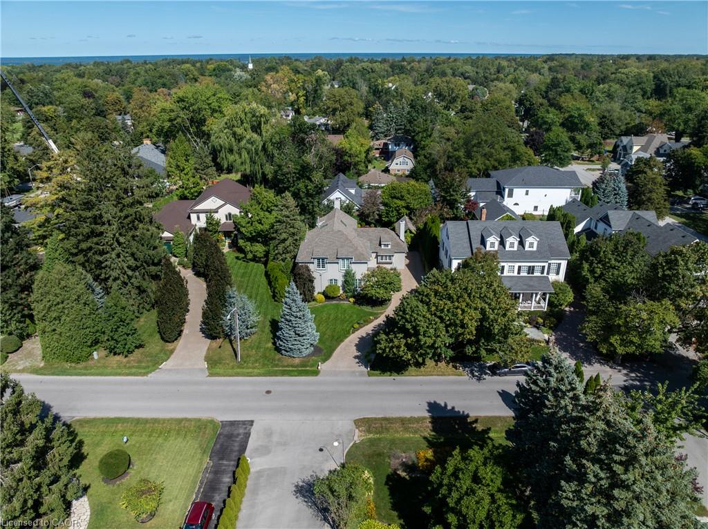 169 John Street W Property Photo 6