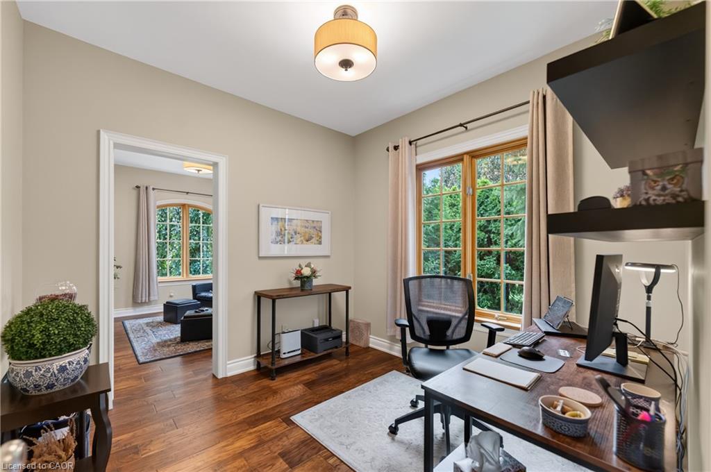 169 John Street W Property Photo 21