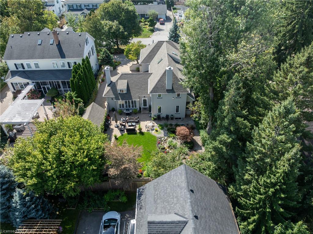 169 John Street W Property Photo 38