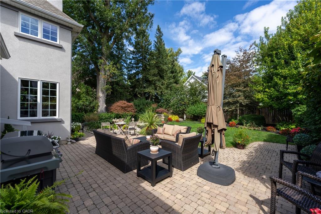 169 John Street W Property Photo 40