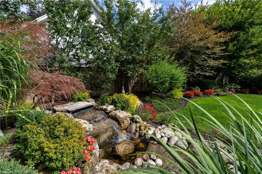 169 John Street W Property Photo 46