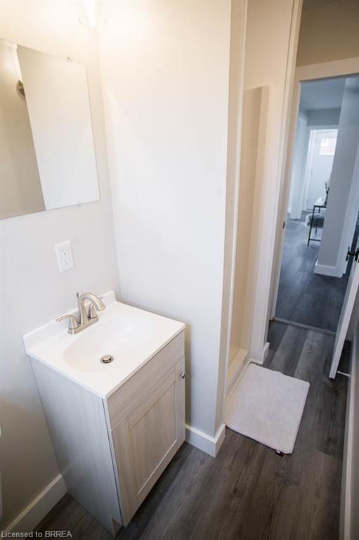 20 Park Avenue E Property Photo 15