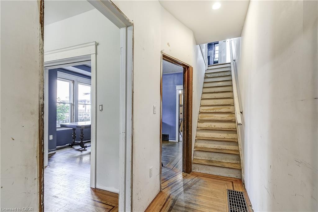 11 Elm Street Property Photo 6