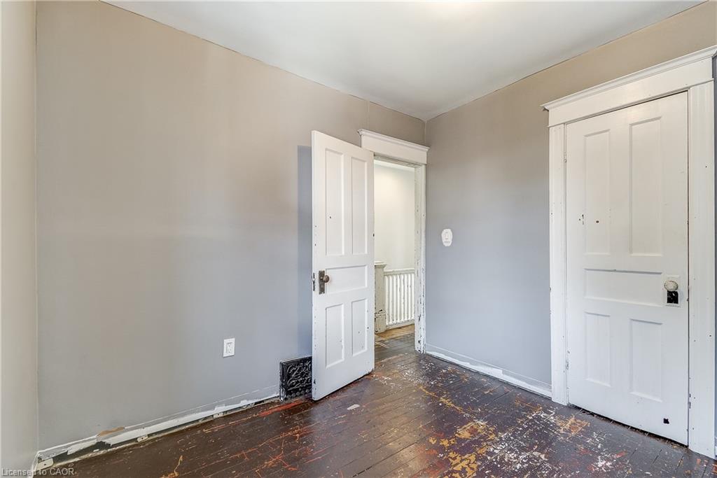 11 Elm Street Property Photo 22
