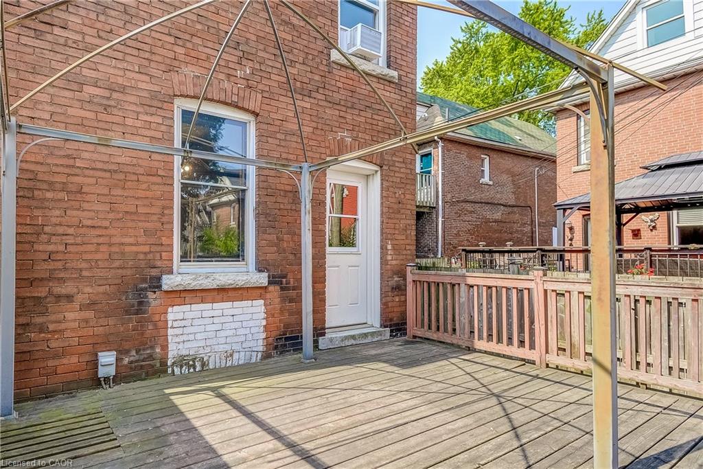 11 Elm Street Property Photo 27