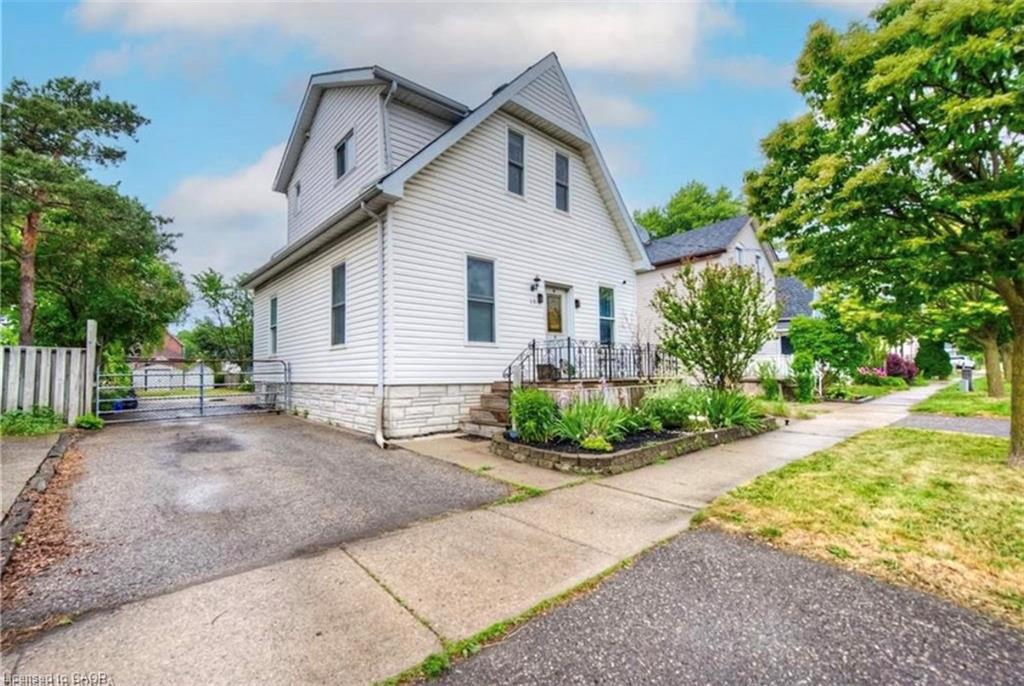 10 Bruce Street Property Photo 1