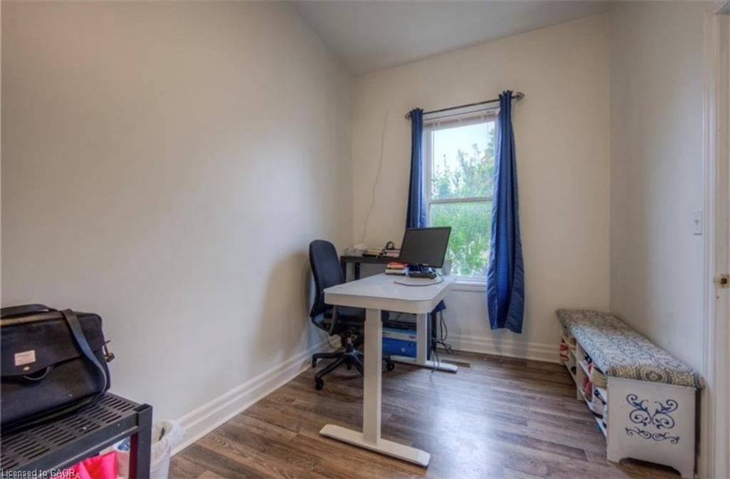 10 Bruce Street Property Photo 7