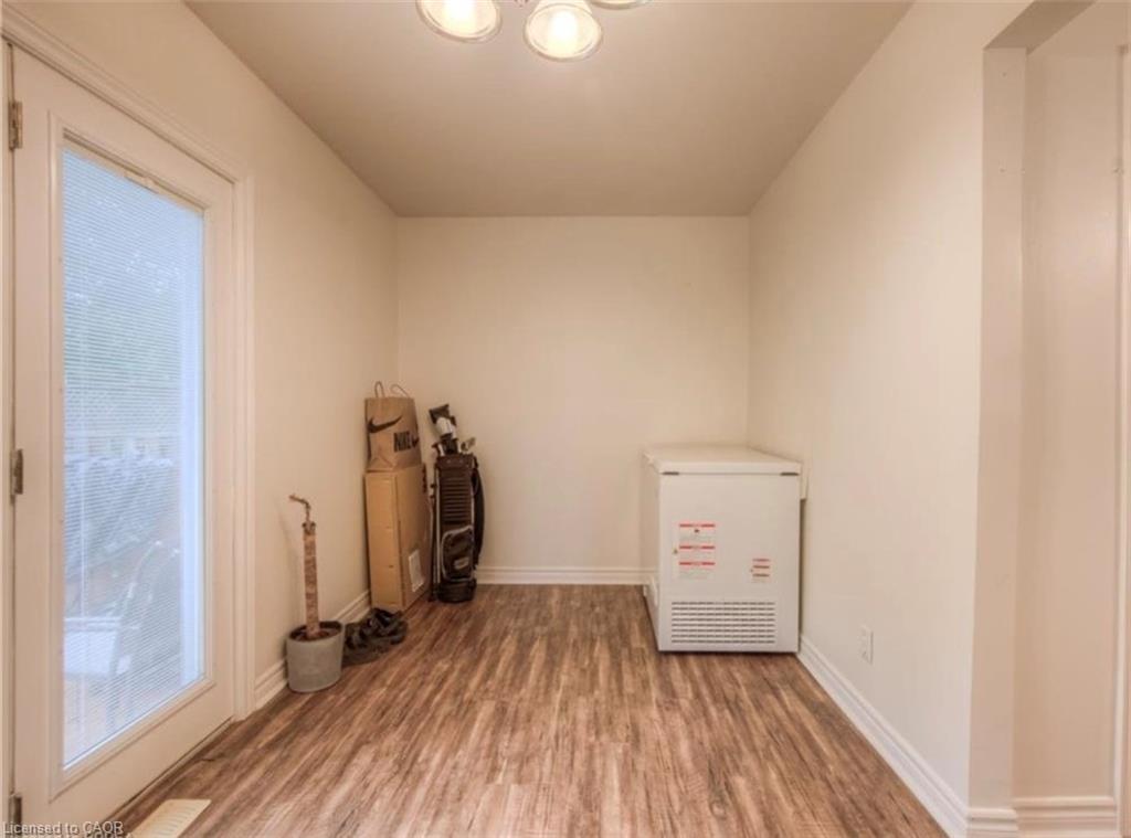 10 Bruce Street Property Photo 8