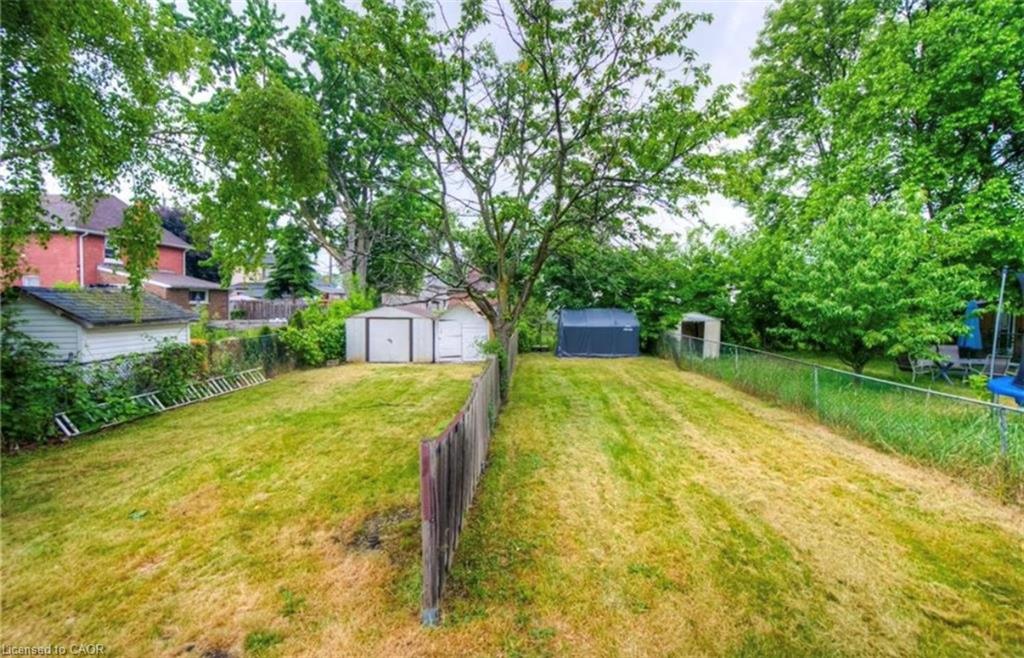10 Bruce Street Property Photo 11