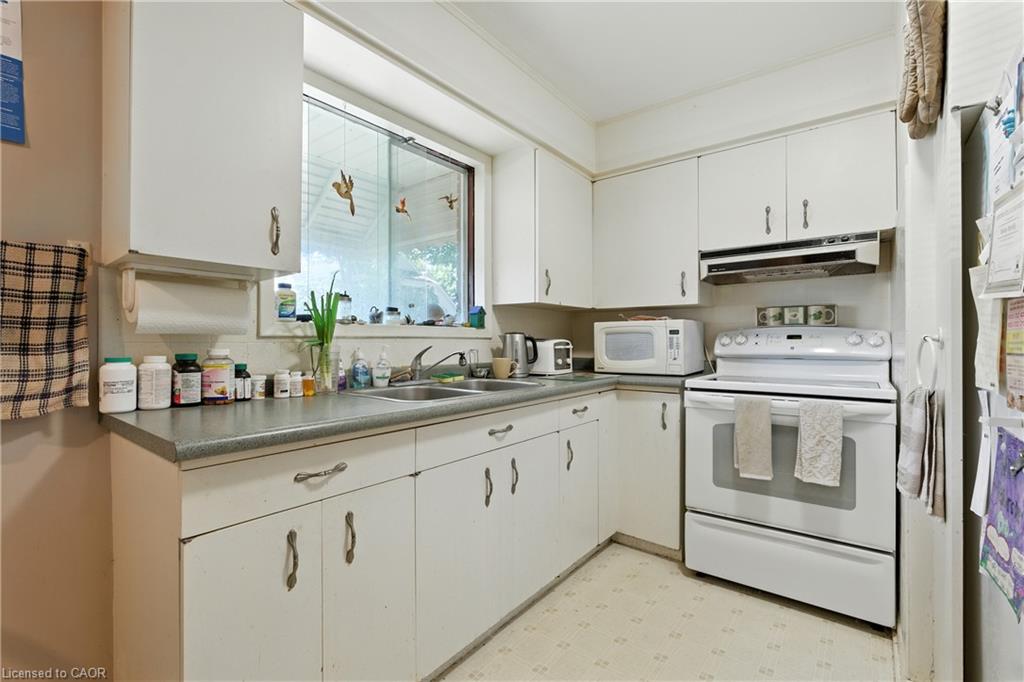 34 Shotwell Street Property Photo 3