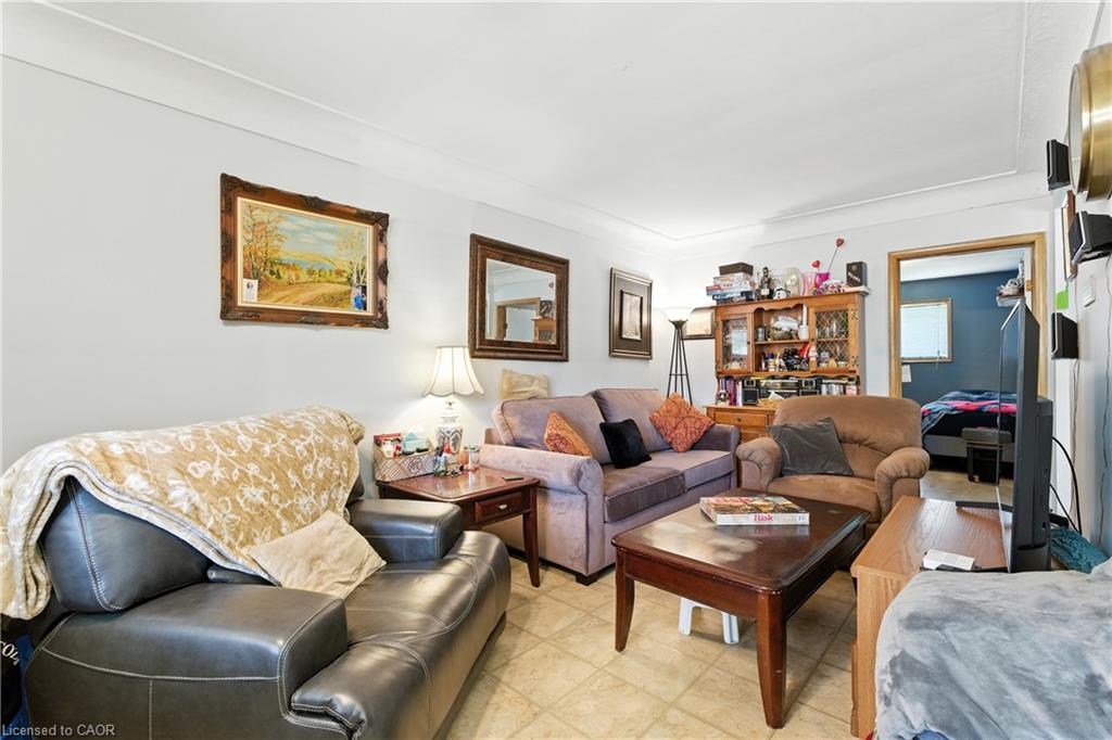 34 Shotwell Street Property Photo 7