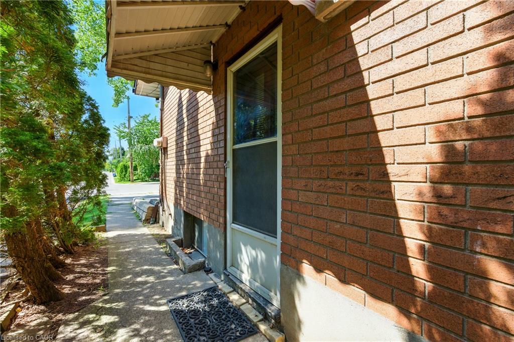 34 Shotwell Street Property Photo 11