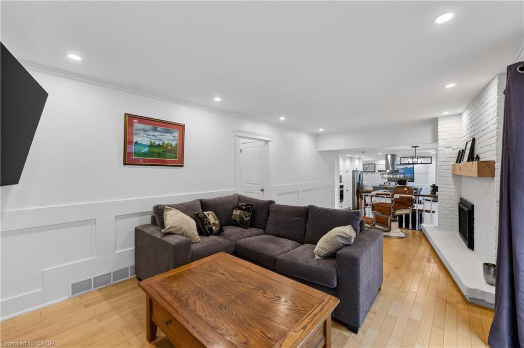 5 Tottenham Court Property Photo 23