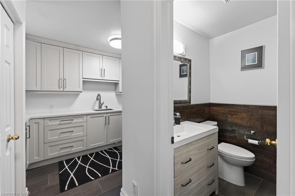 5 Tottenham Court Property Photo 24