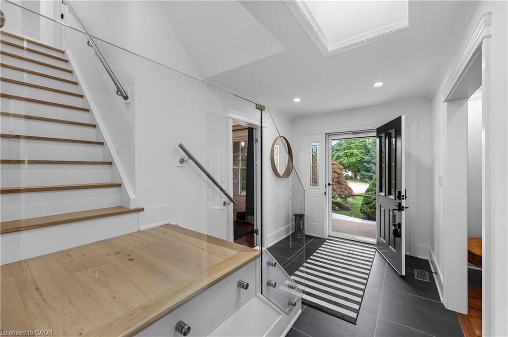 5 Tottenham Court Property Photo 29