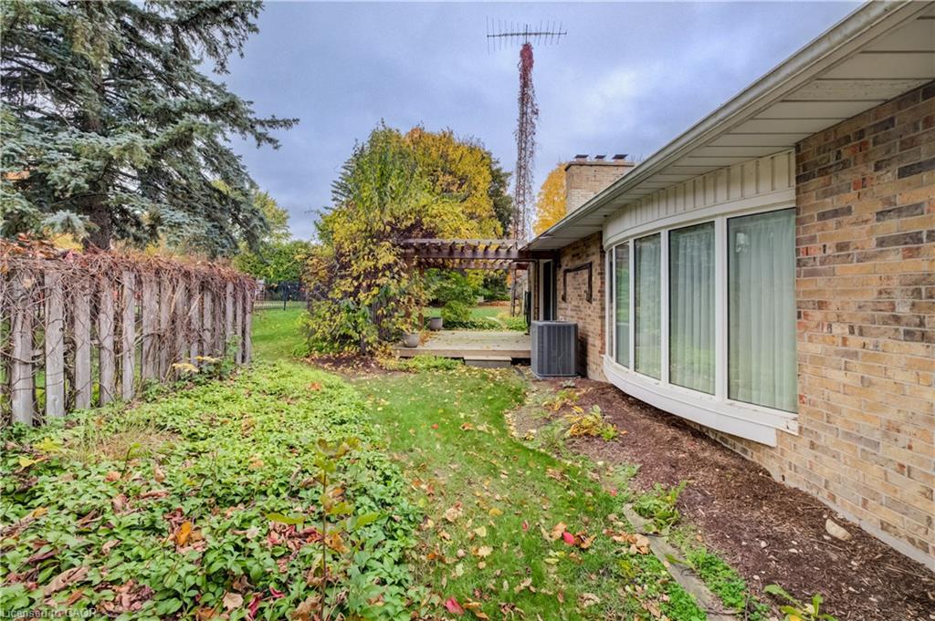 8 Granbridge Drive Property Photo 28