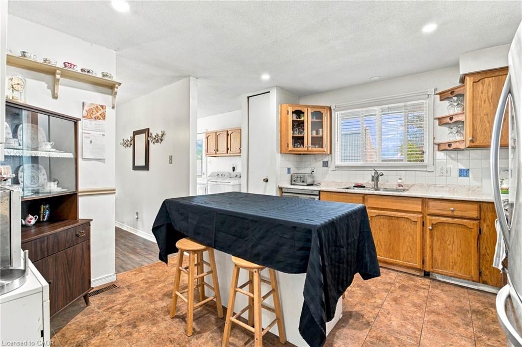 170 Sunset Boulevard Property Photo 12