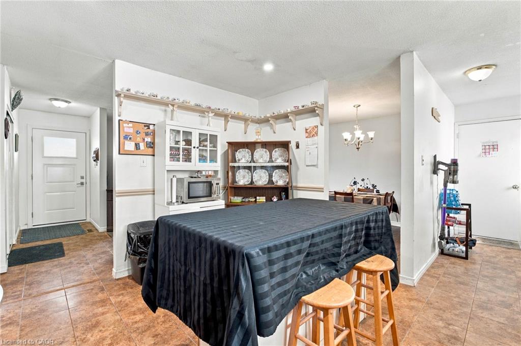 170 Sunset Boulevard Property Photo 15