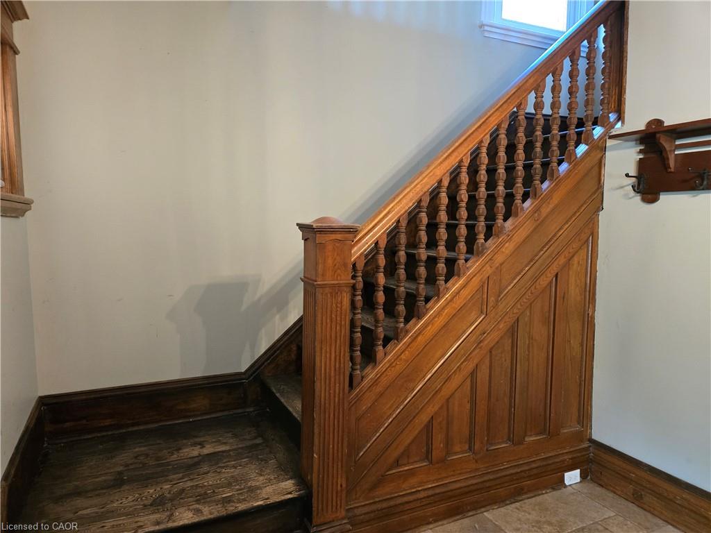 2087 Governors Road Property Photo 12