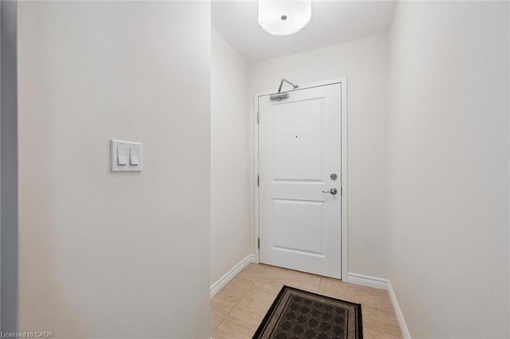 142-1077 Gordon Street S Property Photo 20