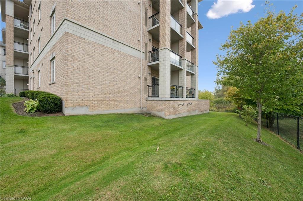 142-1077 Gordon Street S Property Photo 21