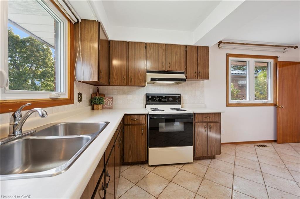 27 Palermo Crescent Property Photo 15