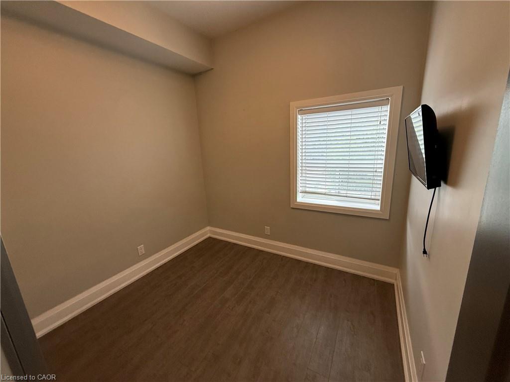 3-2548 Eglinton Avenue W Property Photo 10