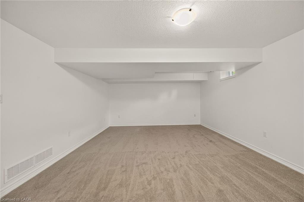 14 Ecker Lane Property Photo 34