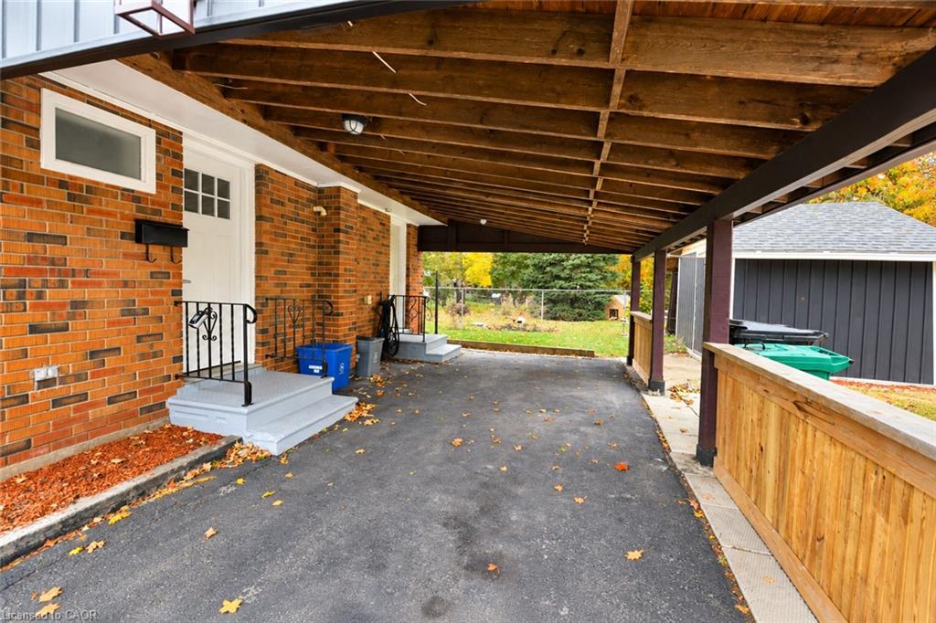 242 Chestnut Street S Property Photo 2