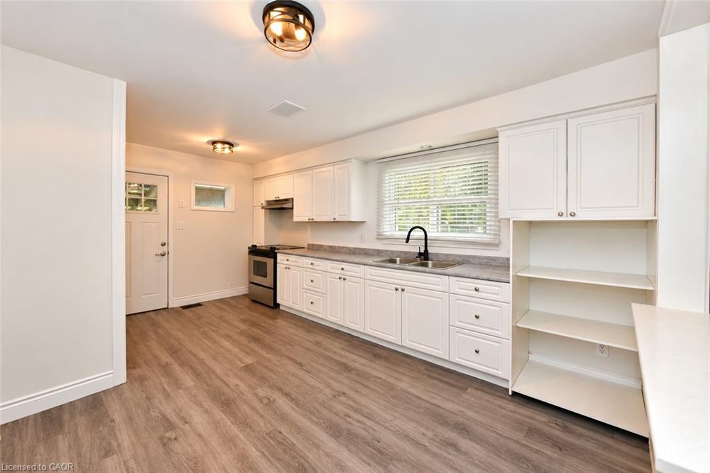 242 Chestnut Street S Property Photo 6