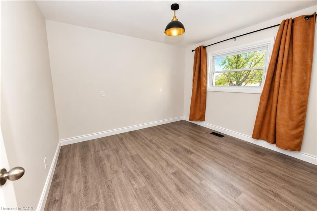 242 Chestnut Street S Property Photo 9