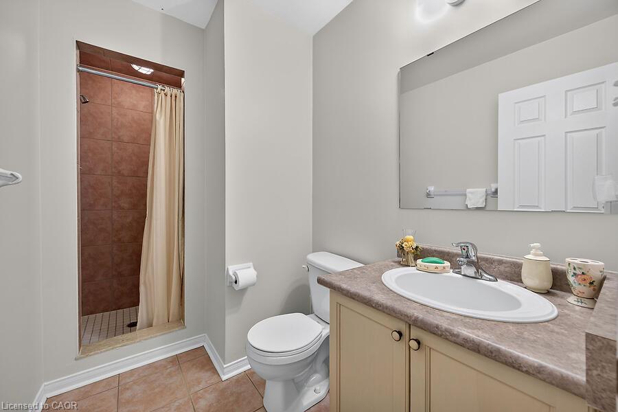166 Toby Crescent Property Photo 5