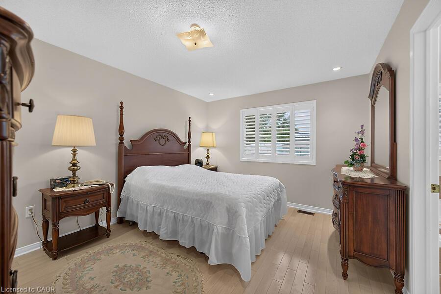 166 Toby Crescent Property Photo 14