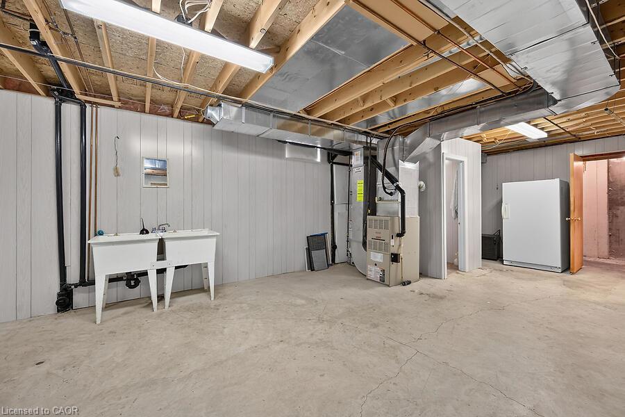 166 Toby Crescent Property Photo 22