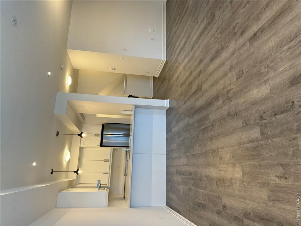 125-61 Soho Street Property Photo 5