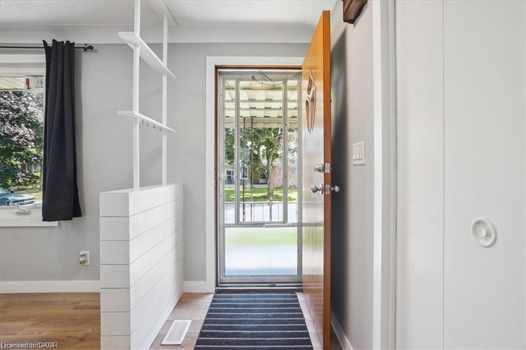 1 Robroy Court Property Photo 3