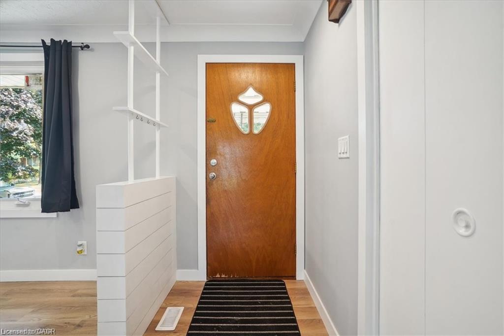 1 Robroy Court Property Photo 4